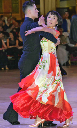 ダンス衣装に振袖を着物リメイクしたオーダーメイドの一点もの着物ドレス（大阪・東京銀座・全国）