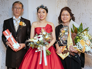 新婦の母に留袖を着物リメイクしたオーダーメイドの一点もの留袖ドレス（大阪・東京銀座・全国）