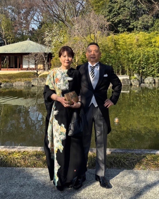 結婚式の新郎新婦の母親衣装にふさわしい上品で格式高い留袖ドレス（レンタル・販売／大阪・東京銀座）