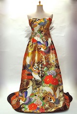 ステージ衣装に打掛からオーダーメイドの着物ドレス