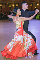 ダンス衣装に振袖からオーダーメイドの着物ドレス