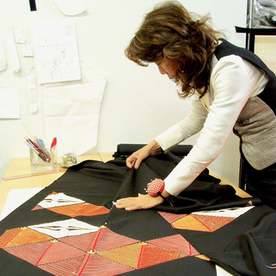 デザイナーによる一点物のオーダーメイド留袖ドレス