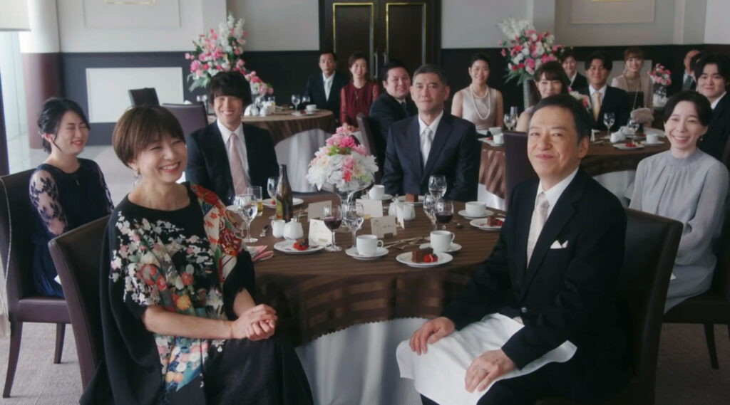 メディアでの着用にパーティードレスや結婚式のお母様の衣装として新品の留袖地を使用した山口智子さん着用留袖ドレス