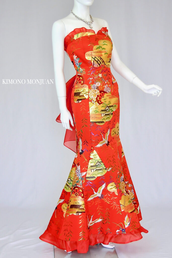 打掛を使用した着物ドレスのウエディングドレス